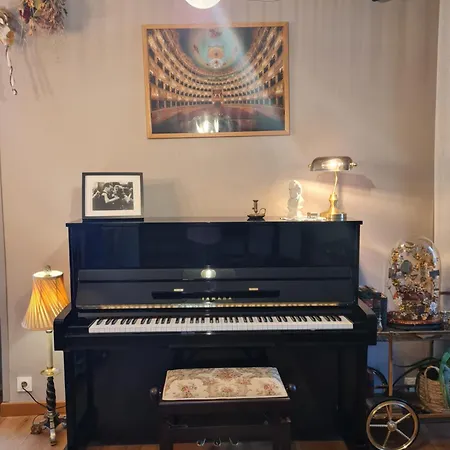 Artist House With Piano And Charming Garden * Reims