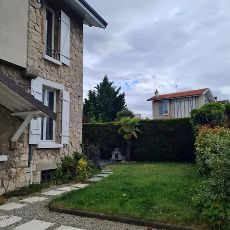 Artist House With Piano And Charming Garden * Reims