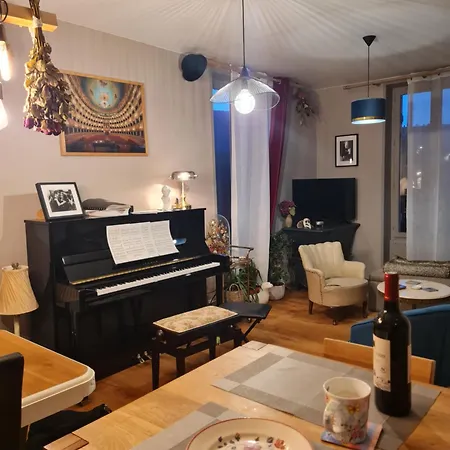 Holiday home Artist House With Piano And Charming Garden Reims